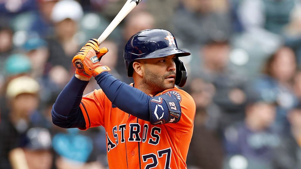 Astros Caught Politely Asking Catcher For Little Heads-Up On Pitch Selection