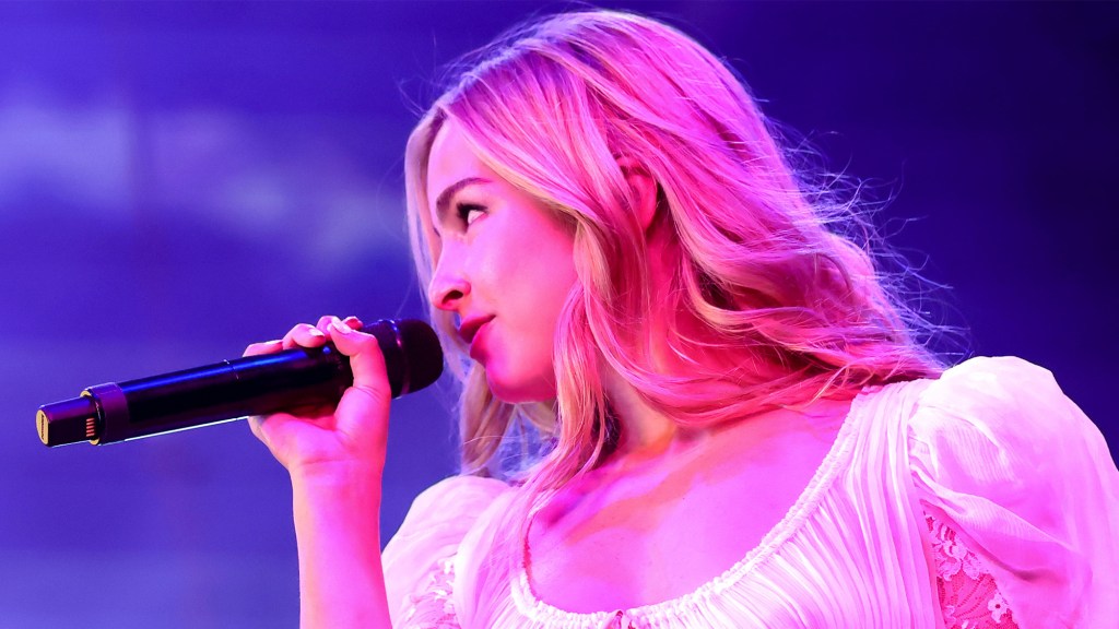 Artist Profile: Addison Rae