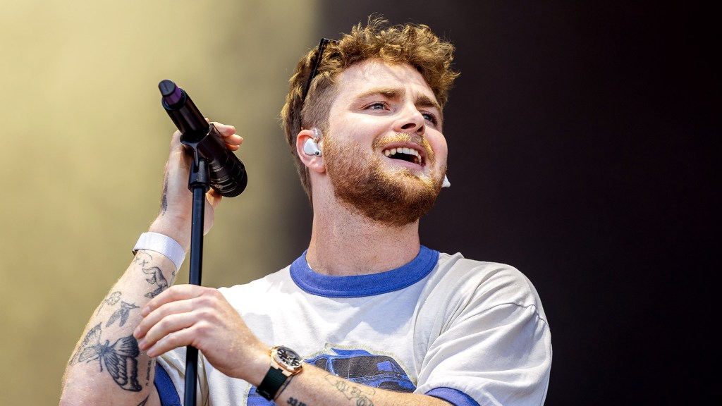 Artist Profile: Alex Warren