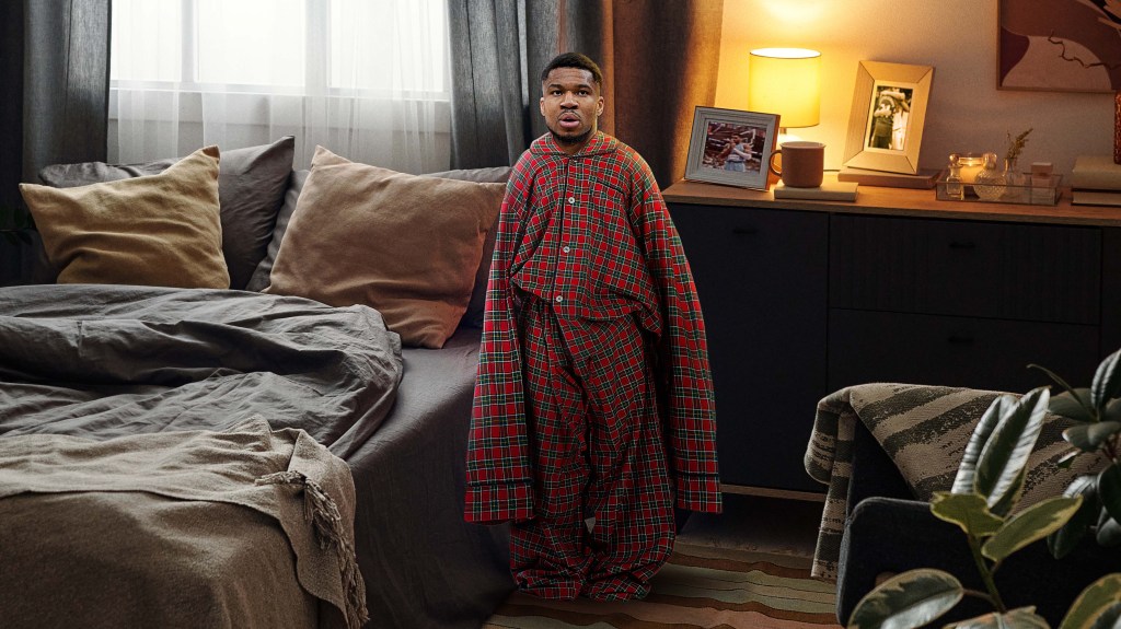 Giannis Antetokounmpo Panicking After Waking Up 3-Foot-2