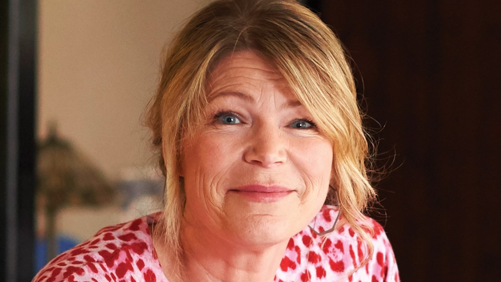 Mom Impressed By Tattooed Person’s Manners