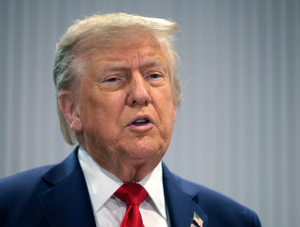 Trump Audibly Counting Non-White Generals