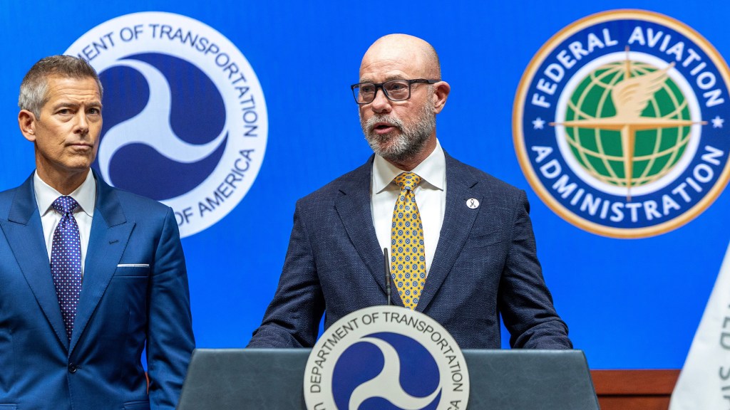 Understaffed FAA Recommends Pilots Just Go With Their Gut