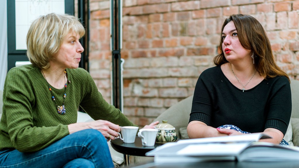 Woman Trying To Find Nonpolitical Way To Say Her Cleaner Was Deported